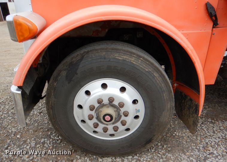 image for item DJ0253 2001 Peterbilt 379  roll off container truck