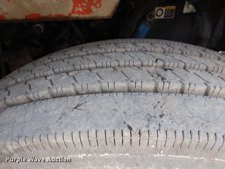 image for item DJ0253 2001 Peterbilt 379  roll off container truck