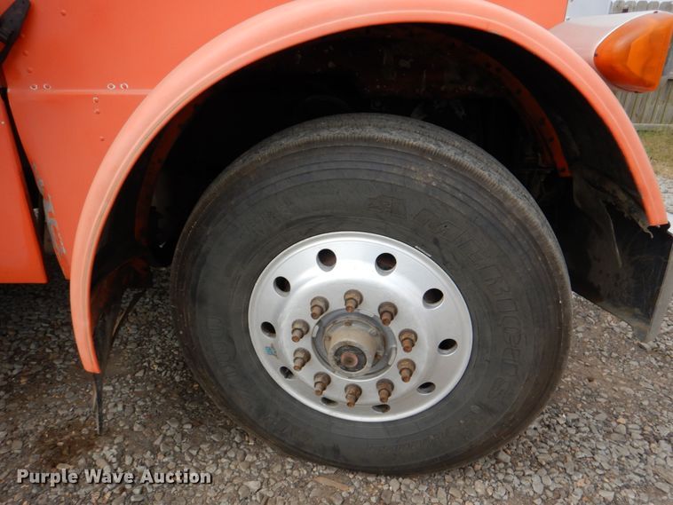 image for item DJ0253 2001 Peterbilt 379  roll off container truck