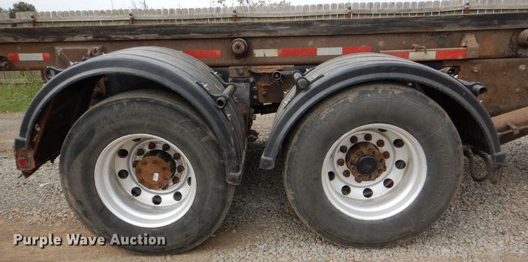 image for item DJ0253 2001 Peterbilt 379  roll off container truck