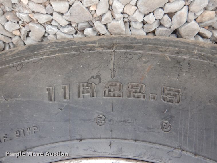 image for item DJ0253 2001 Peterbilt 379  roll off container truck