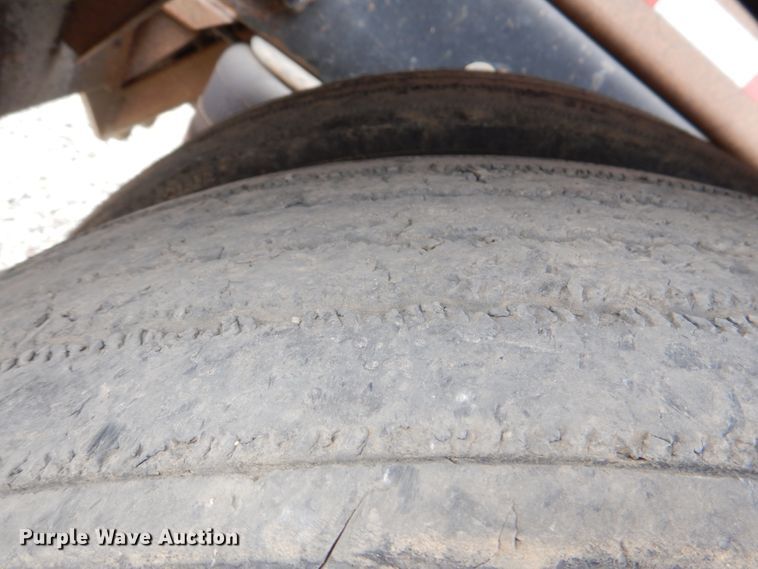 image for item DJ0253 2001 Peterbilt 379  roll off container truck