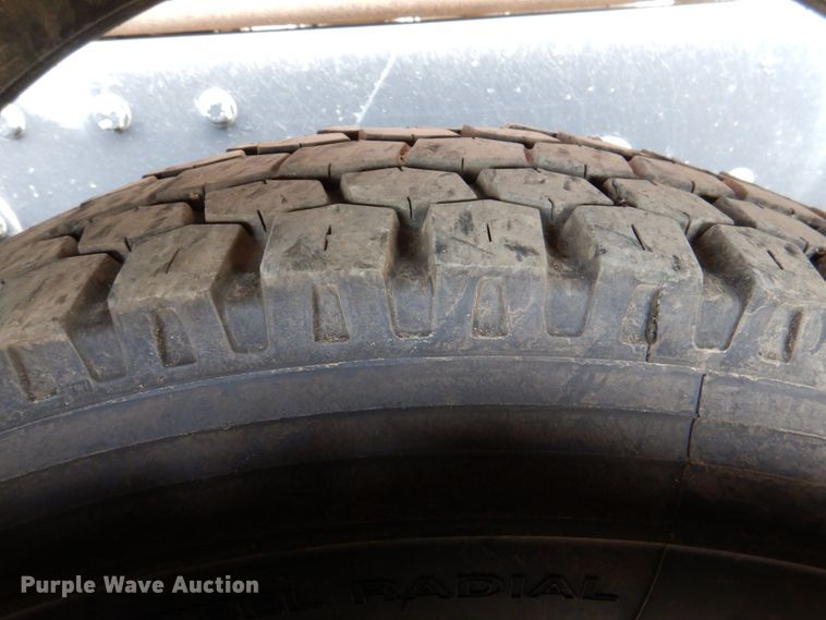 image for item DJ0253 2001 Peterbilt 379  roll off container truck