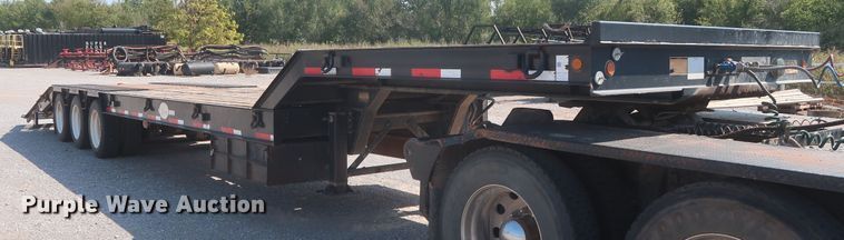 image for item DJ1753 2014 Viking VFD46R16F40T drop deck equipment trailer