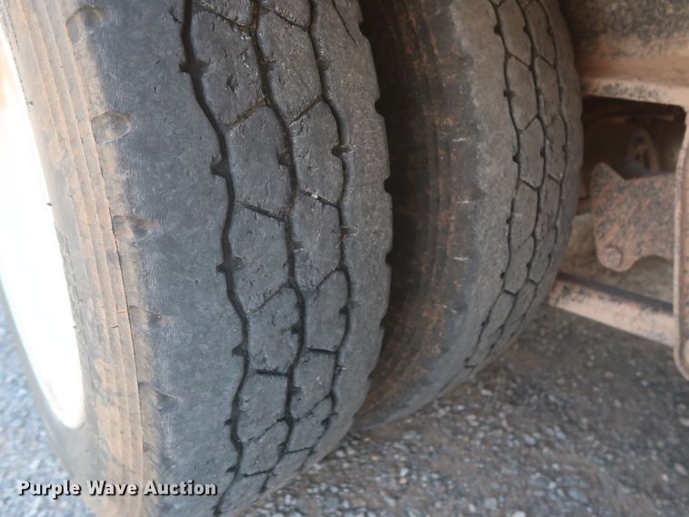 image for item DJ1753 2014 Viking VFD46R16F40T drop deck equipment trailer