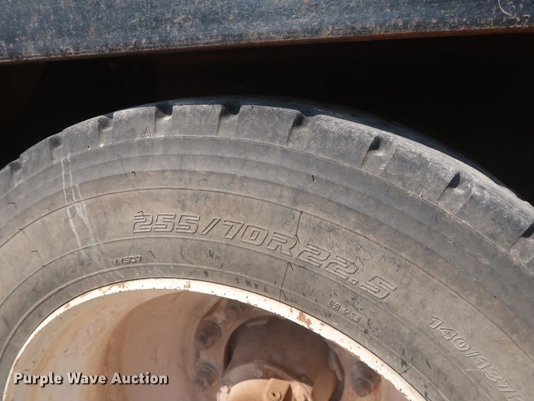 image for item DJ1753 2014 Viking VFD46R16F40T drop deck equipment trailer