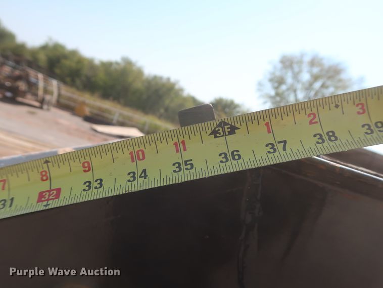 image for item DJ1753 2014 Viking VFD46R16F40T drop deck equipment trailer