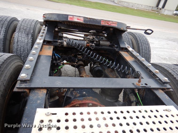 image for item DY9548 2007 Freightliner Century Class  semi truck