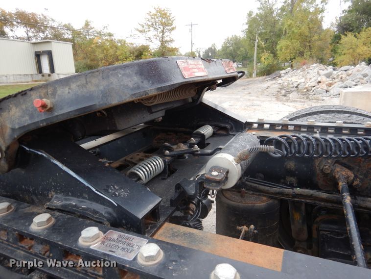 image for item DY9548 2007 Freightliner Century Class  semi truck