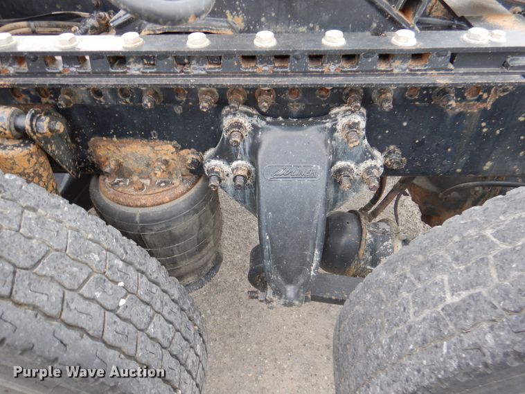 image for item DY9548 2007 Freightliner Century Class  semi truck