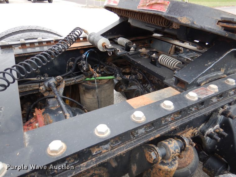 image for item DY9548 2007 Freightliner Century Class  semi truck