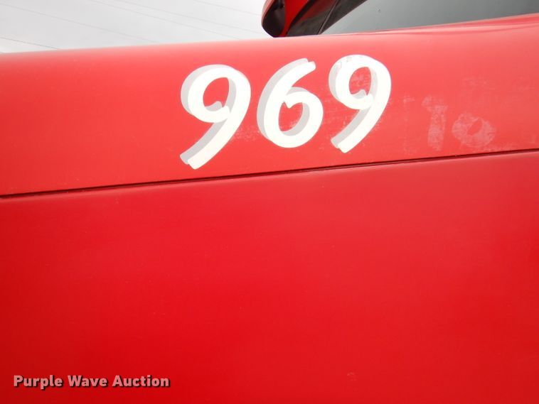 image for item DY9548 2007 Freightliner Century Class  semi truck