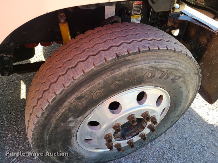 image for item EL9505 2010 Mack CHU semi truck