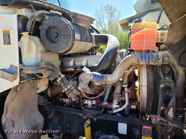 image for item EL9505 2010 Mack CHU semi truck