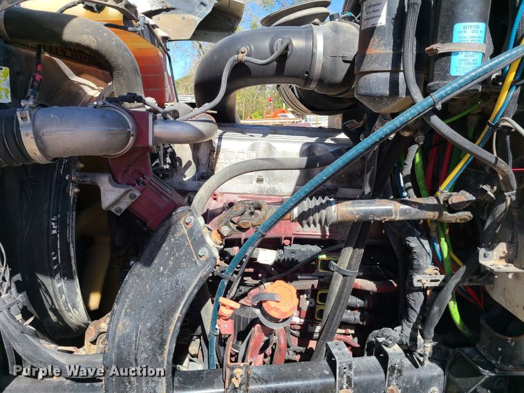 image for item EL9505 2010 Mack CHU semi truck