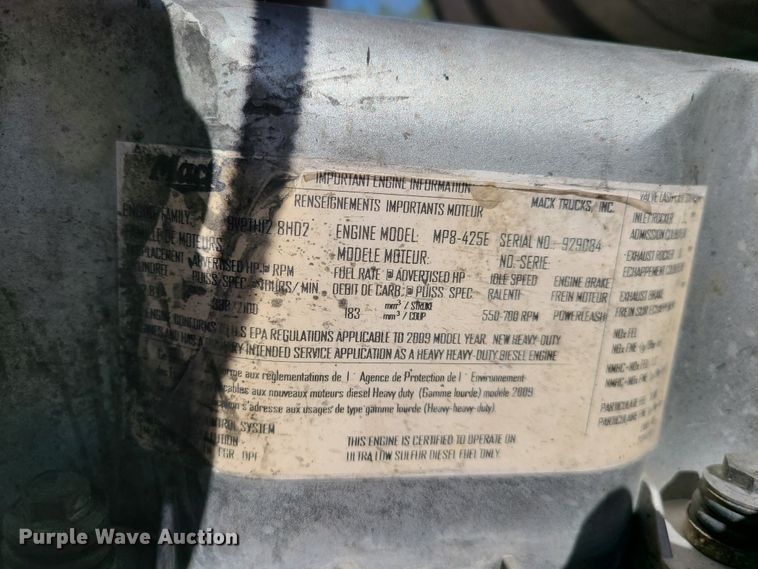 image for item EL9505 2010 Mack CHU semi truck