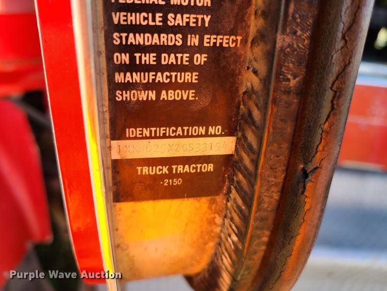 image for item EL9510 1986 Kenworth W900  semi truck