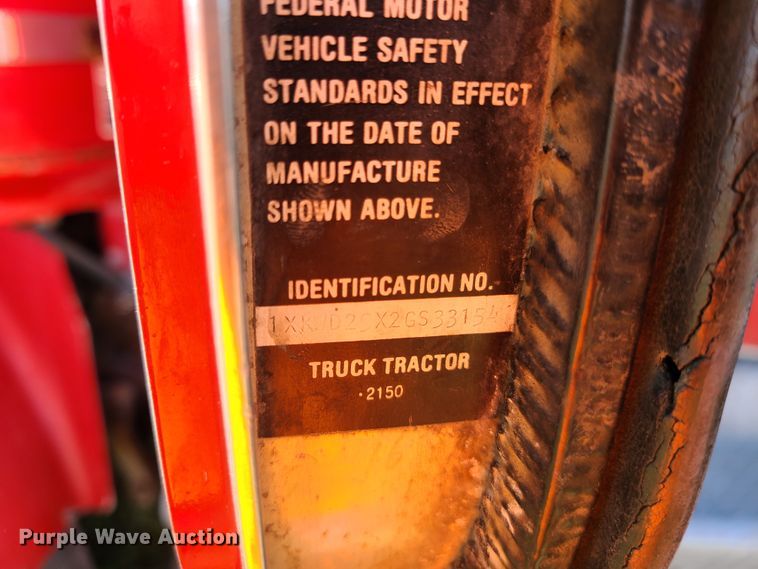 image for item EL9510 1986 Kenworth W900  semi truck