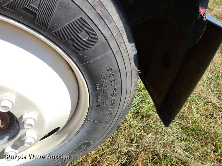 image for item EL9510 1986 Kenworth W900  semi truck