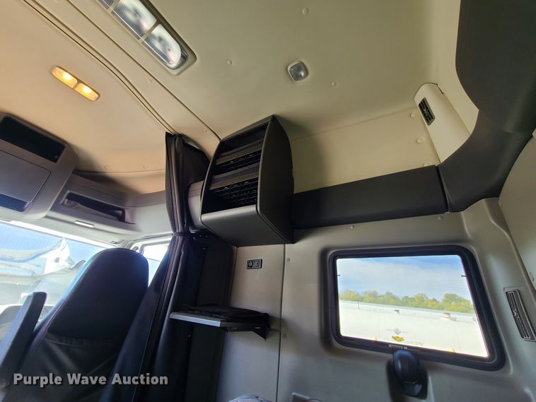 image for item EL9522 2014 International ProStar  semi truck