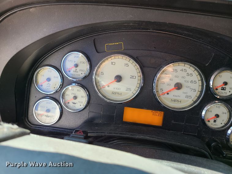 image for item EL9522 2014 International ProStar  semi truck