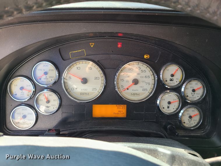 image for item EL9522 2014 International ProStar  semi truck