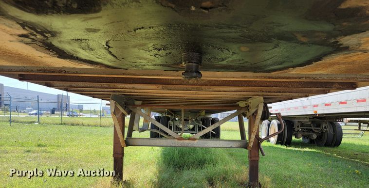 image for item ET9014 1971 Fruehauf FB9F240 dry van trailer