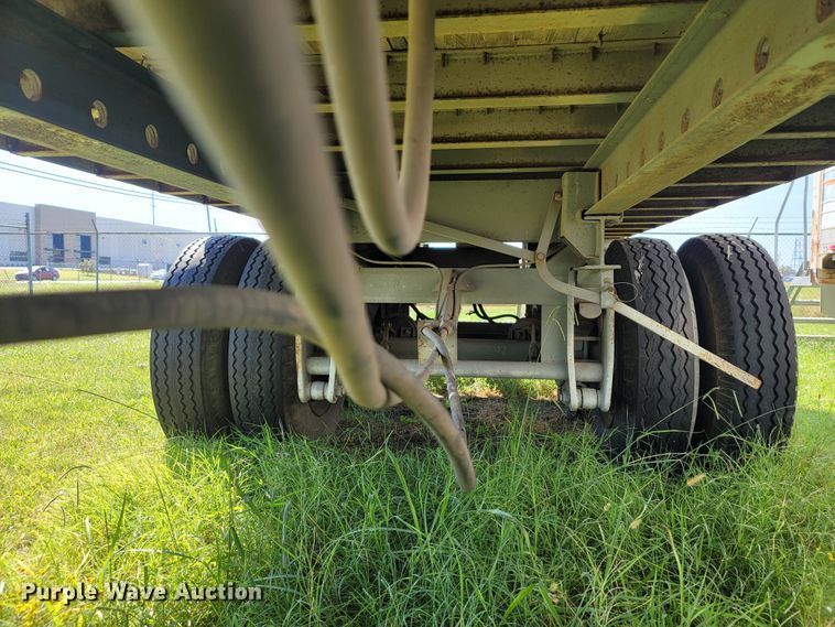 image for item ET9014 1971 Fruehauf FB9F240 dry van trailer