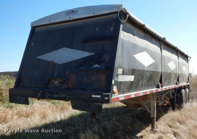 image for item FG9510 1994 Wheeler double hopper bottom grain trailer