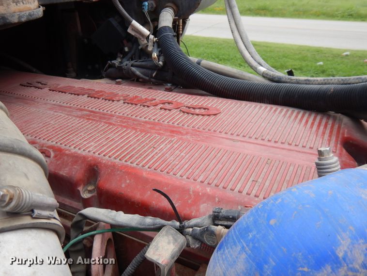 image for item FN9330 2009 Peterbilt 387  semi truck