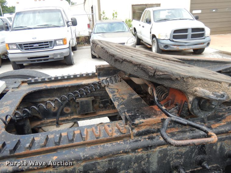 image for item FN9330 2009 Peterbilt 387  semi truck