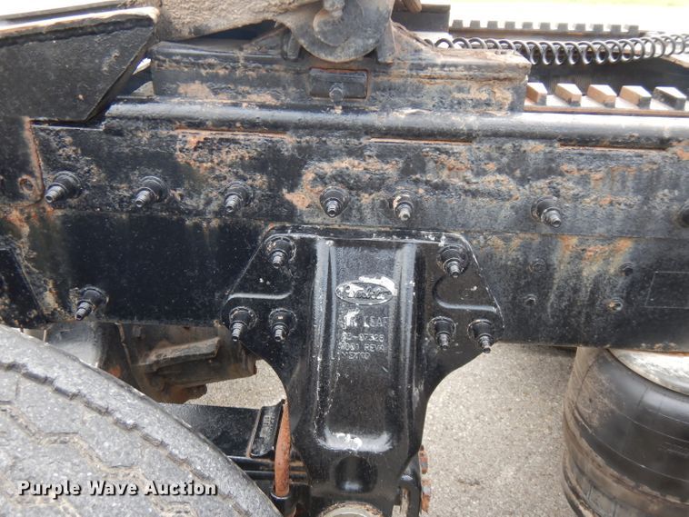 image for item FN9330 2009 Peterbilt 387  semi truck