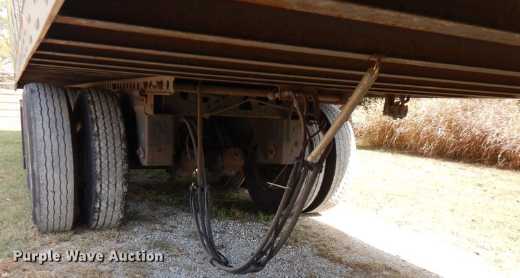 image for item FR9236 2007 Transmobile dry van trailer