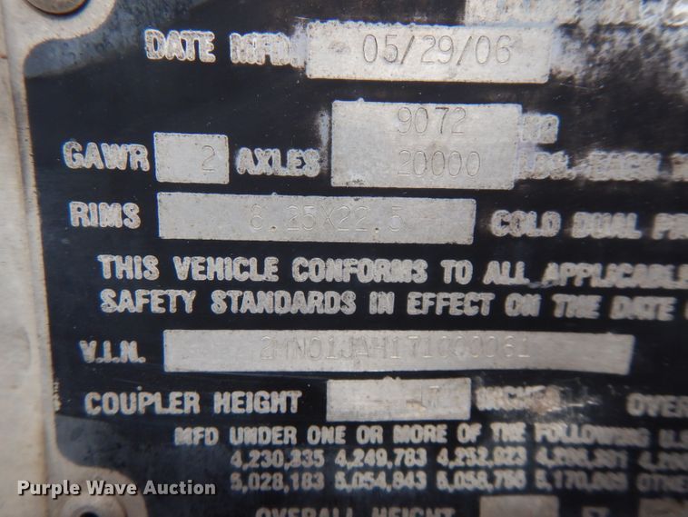 image for item FR9236 2007 Transmobile dry van trailer