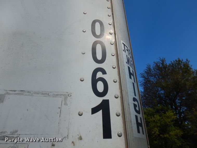 image for item FR9236 2007 Transmobile dry van trailer