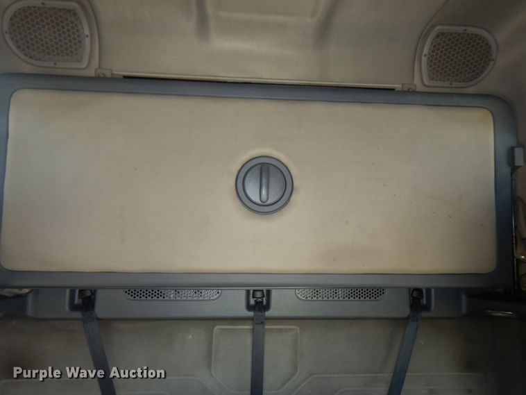 image for item FR9238 2011 Freightliner Cascadia 125  semi truck