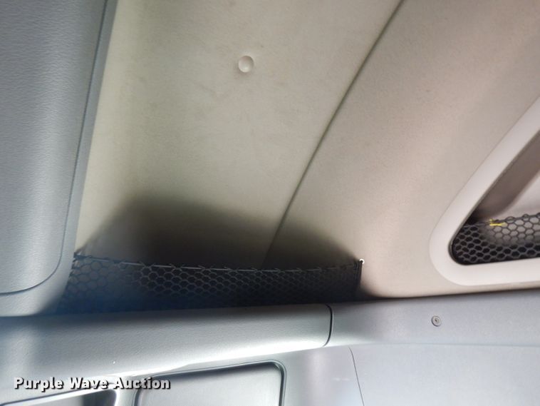 image for item FR9238 2011 Freightliner Cascadia 125  semi truck