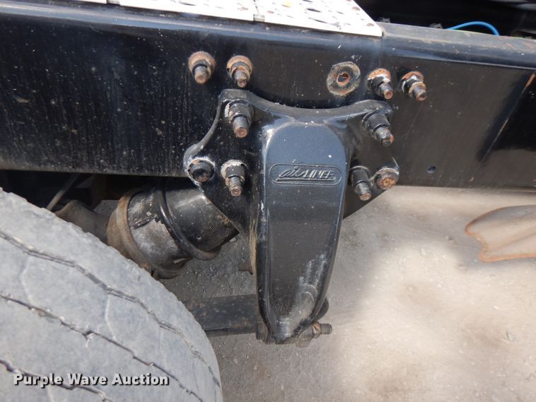 image for item FR9238 2011 Freightliner Cascadia 125  semi truck