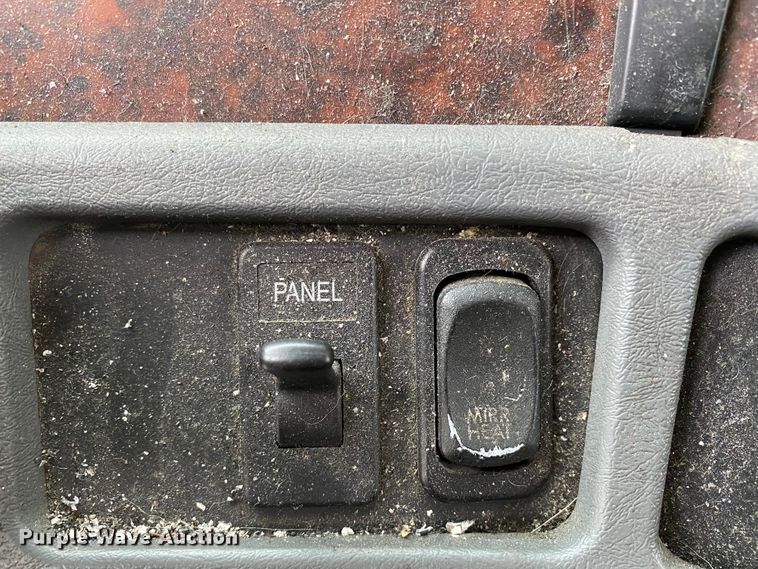 image for item HA9663 2012 Freightliner Columbia  glider kit semi truck