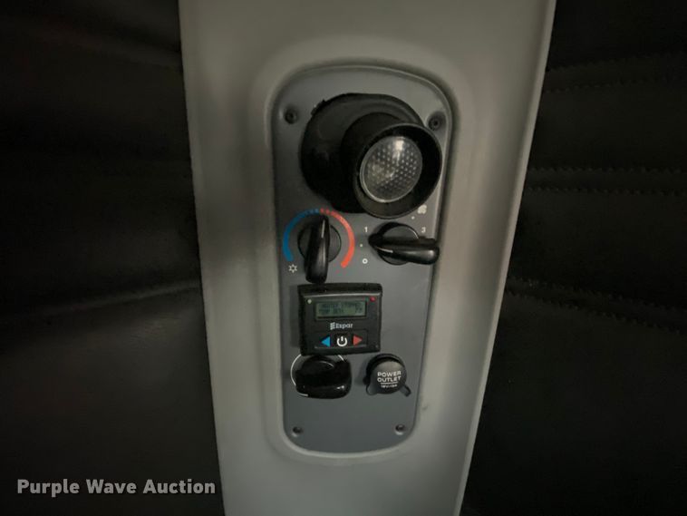 image for item HA9663 2012 Freightliner Columbia  glider kit semi truck