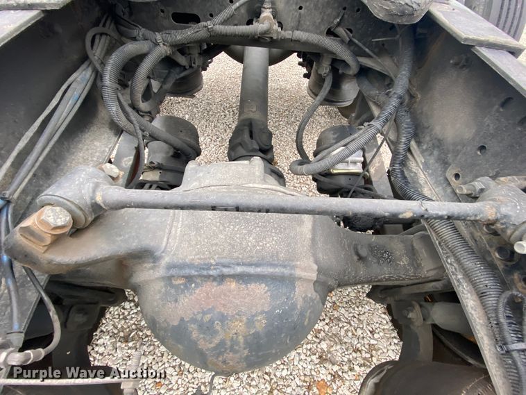 image for item HA9663 2012 Freightliner Columbia  glider kit semi truck