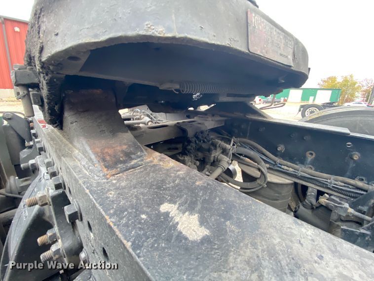 image for item HA9663 2012 Freightliner Columbia  glider kit semi truck