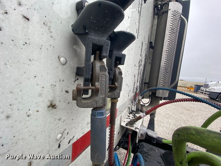 image for item HA9664 2012 Freightliner Columbia  glider kit semi truck