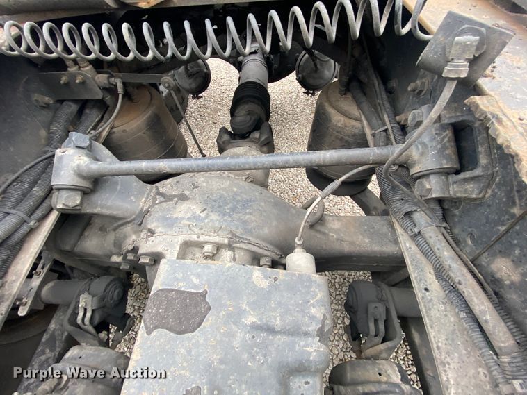 image for item HA9664 2012 Freightliner Columbia  glider kit semi truck