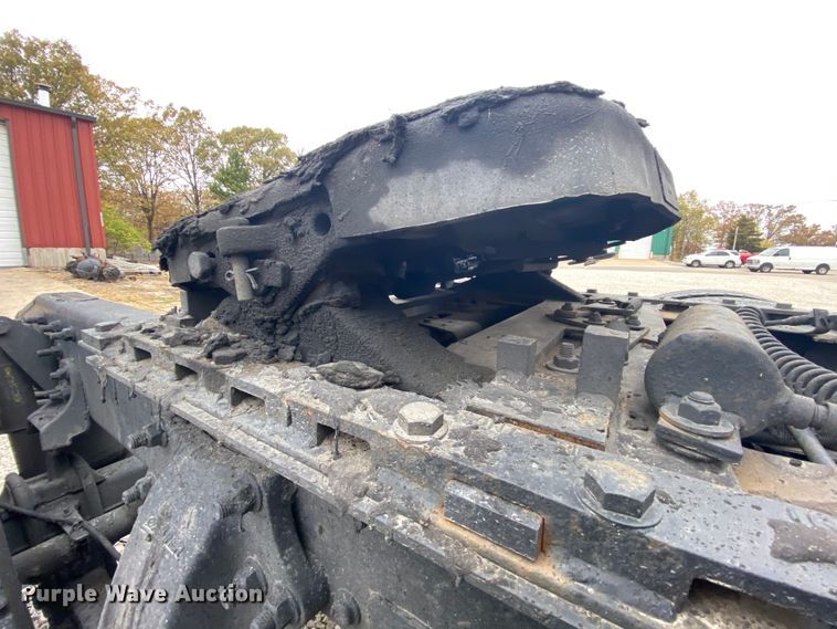 image for item HA9664 2012 Freightliner Columbia  glider kit semi truck