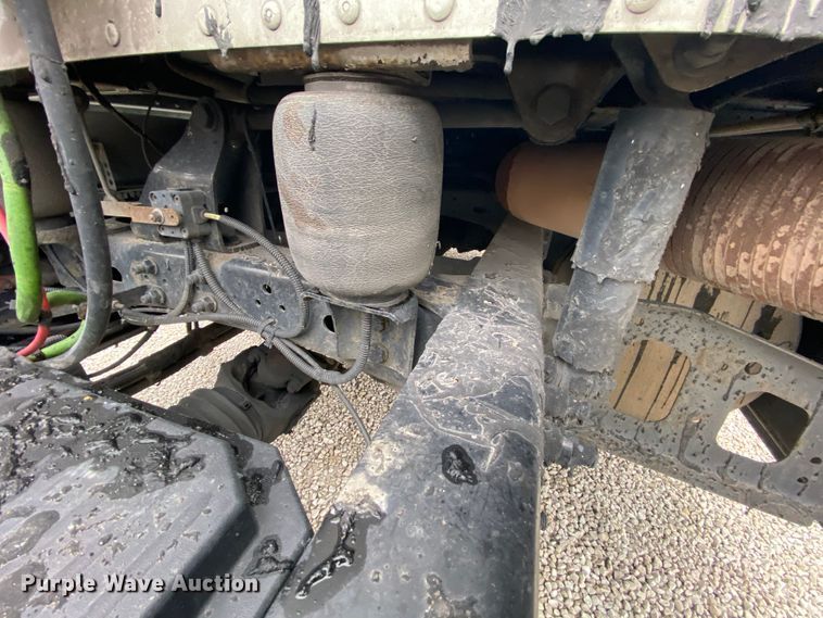 image for item HA9664 2012 Freightliner Columbia  glider kit semi truck