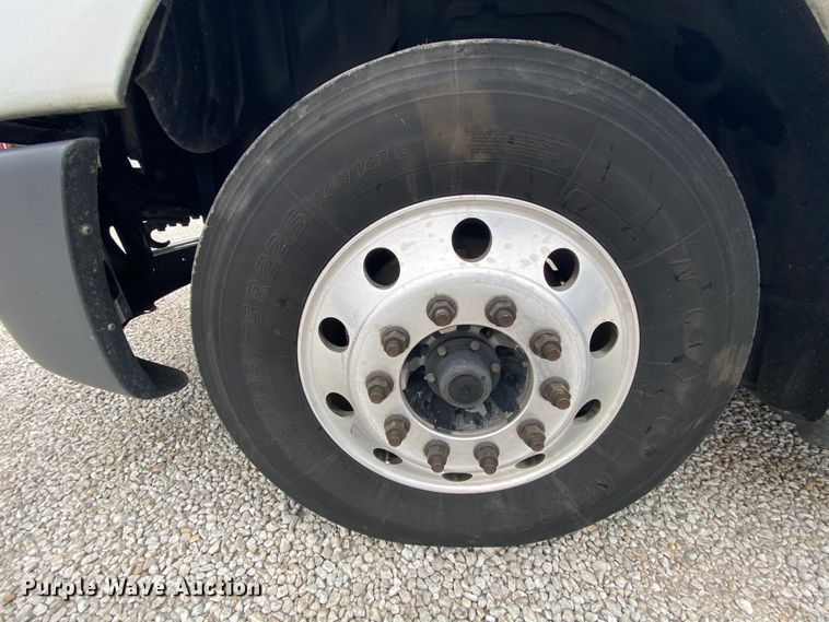 image for item HA9664 2012 Freightliner Columbia  glider kit semi truck