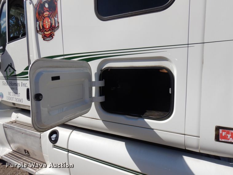 image for item HD9096 2012 Peterbilt 587  semi truck