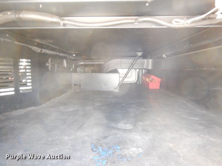 image for item HD9096 2012 Peterbilt 587  semi truck