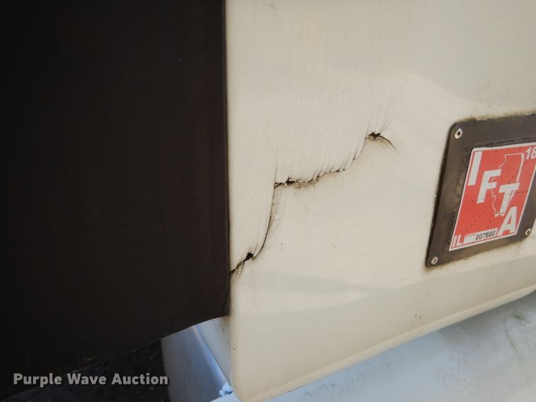 image for item HD9096 2012 Peterbilt 587  semi truck